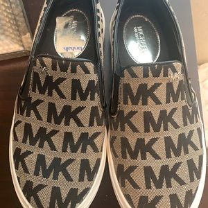 Cute MK slip on sneakers